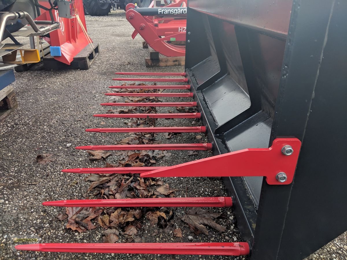 Frontladerzubehör des Typs Stekro Dunggabel 220, Neumaschine in Senftenbach (Bild 2)