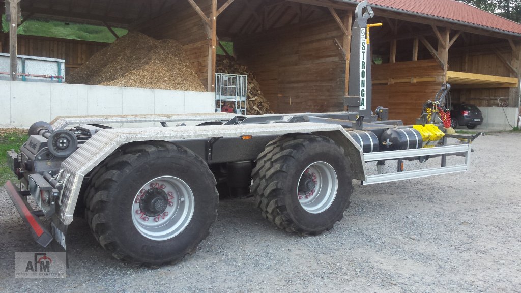 Hakenwagen des Typs Stronga HL 210, Neumaschine in Haibach (Bild 5)