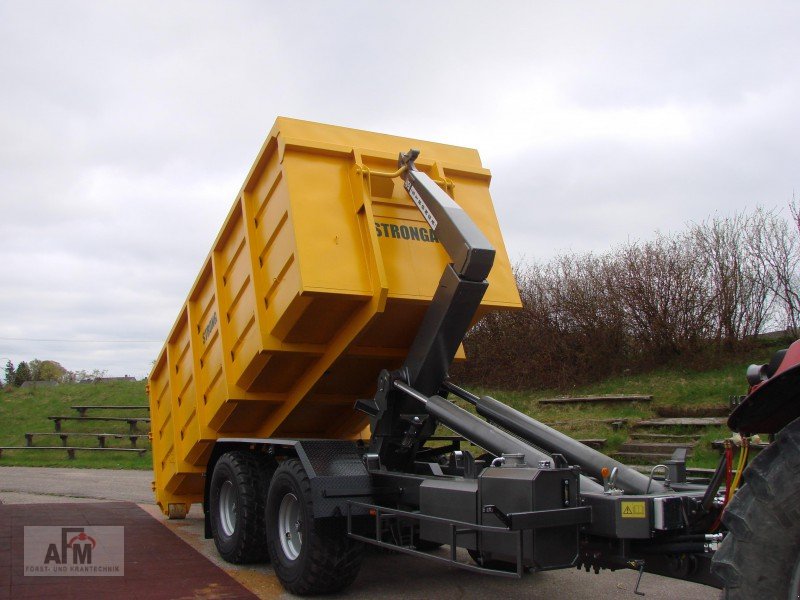 Hakenwagen des Typs Stronga HL 210, Neumaschine in Haibach (Bild 1)