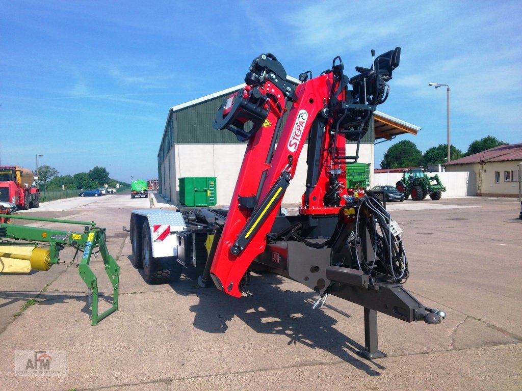 Hakenwagen des Typs Krampe THL mit STEPA-Kran 9,00m, Neumaschine in Bodenwöhr/ Taxöldern (Bild 7)