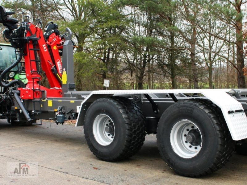 Hakenwagen des Typs Krampe THL mit STEPA-Kran 9,00m, Neumaschine in Bodenwöhr/ Taxöldern (Bild 1)