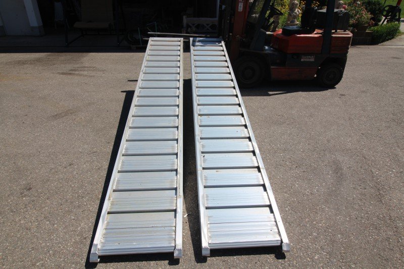Sonstige Transporttechnik des Typs Sonstige Auffahrrampen  40/80 Alurampen Rampe, Neumaschine in Petting (Bild 2)