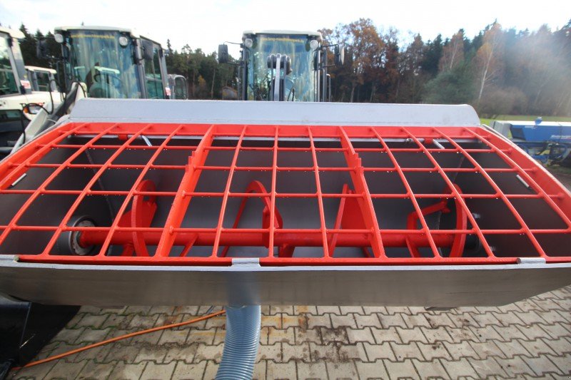 Sonstige Bagger & Lader des Typs Terex Betonmischschaufel MZB 450 für Terex TL 80 TL 100, Neumaschine in Petting (Bild 4)