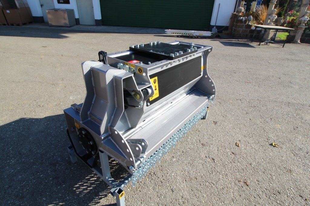 Sonstiges Baggerzubehör des Typs FAE DML/HY 125 VT Forstmulcher, Neumaschine in Petting (Bild 2)