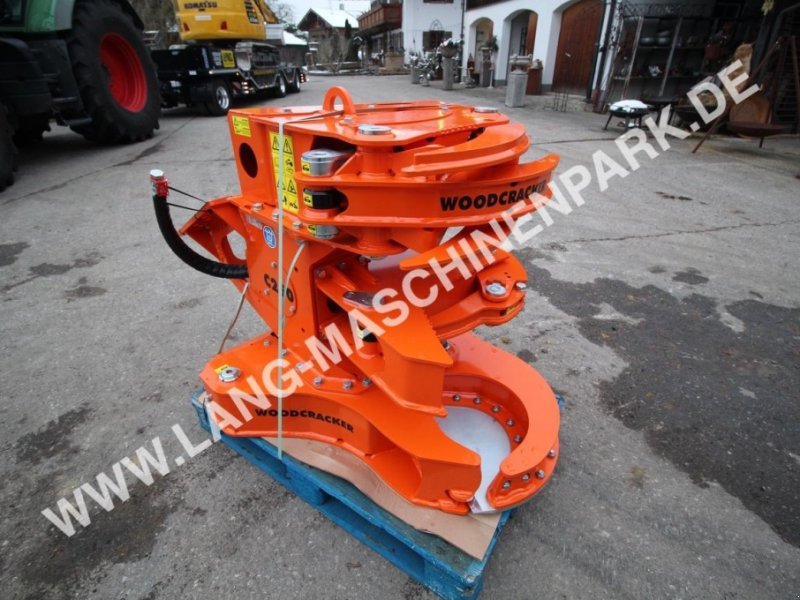 Astschere des Typs westtech C 250 Fällgreifer, Neumaschine in Petting (Bild 1)