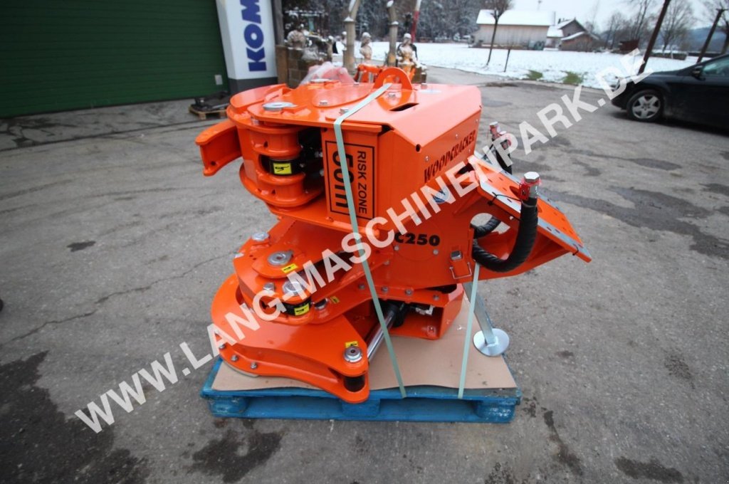 Astschere des Typs westtech C 250 Fällgreifer, Neumaschine in Petting (Bild 2)