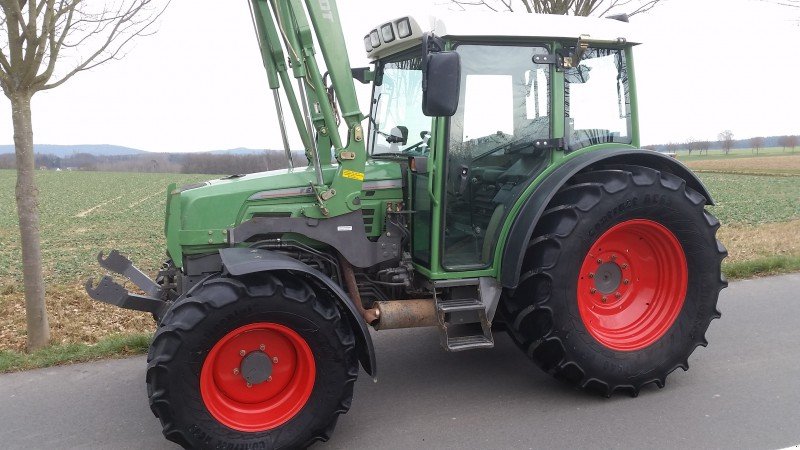 Traktor des Typs Fendt Suche Fendt der Serie 200 bis 211, Gebrauchtmaschine in Reuth (Bild 18)