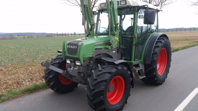Traktor des Typs Fendt Suche Fendt der Serie 200 bis 211, Gebrauchtmaschine in Reuth (Bild 2)