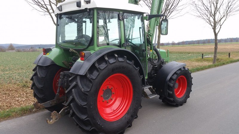 Traktor des Typs Fendt Suche Fendt der Serie 200 bis 211, Gebrauchtmaschine in Reuth (Bild 4)