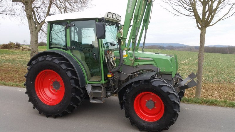 Traktor des Typs Fendt Suche Fendt der Serie 200 bis 211, Gebrauchtmaschine in Reuth (Bild 9)