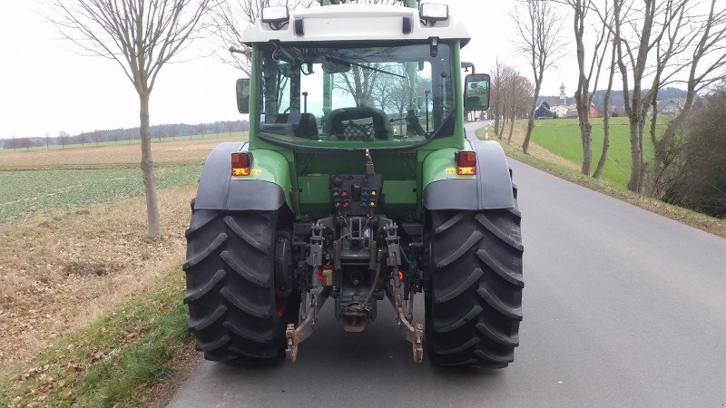 Traktor des Typs Fendt Suche Fendt der Serie 200 bis 211, Gebrauchtmaschine in Reuth (Bild 28)